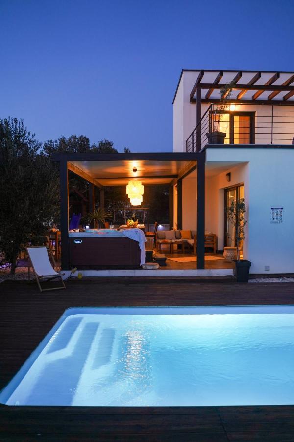 Villa Suncica With Heated Pool, Jacuzzi And Bikes Near Zadar Sukošan Kültér fotó