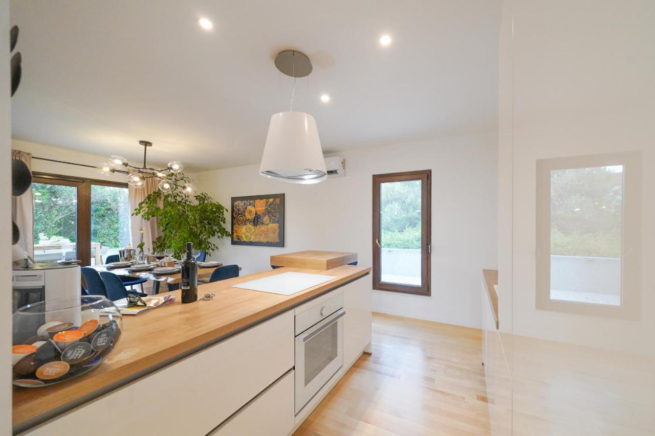 Villa Suncica With Heated Pool, Jacuzzi And Bikes Near Zadar Sukošan Kültér fotó